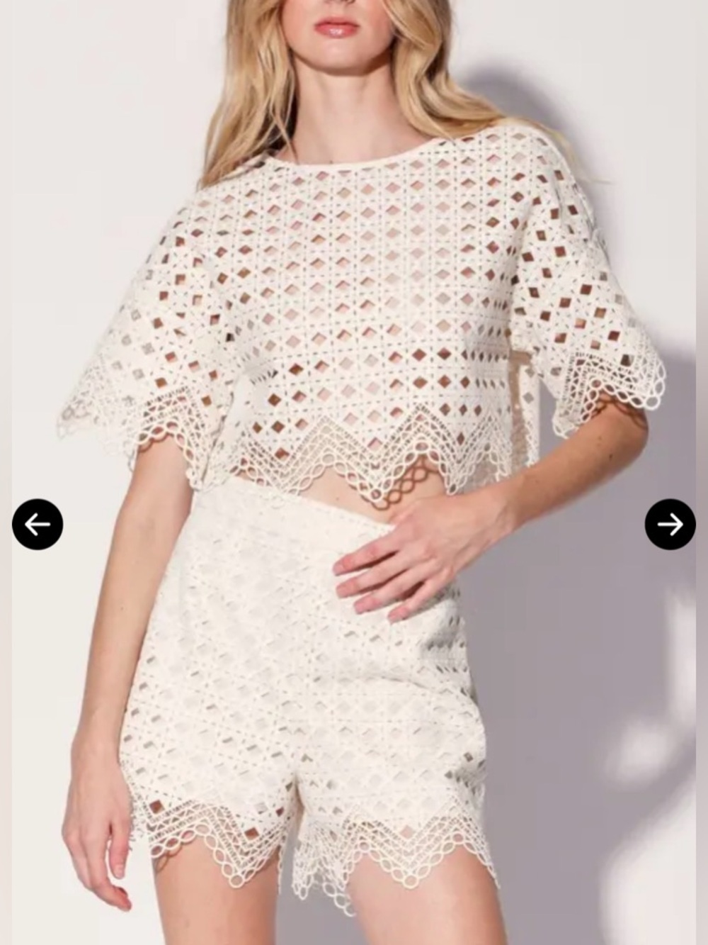 Walter Baker Lace Eyelet Shorts bone Ivory Cream Scalloped Hem NWT Size 8